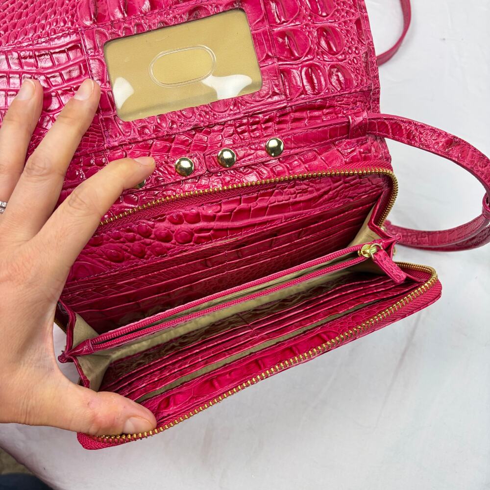 Brahmin Phlox Pink Minuette crocodile crossbody purse mild wear. flap zip pocket - Picture 4 of 11